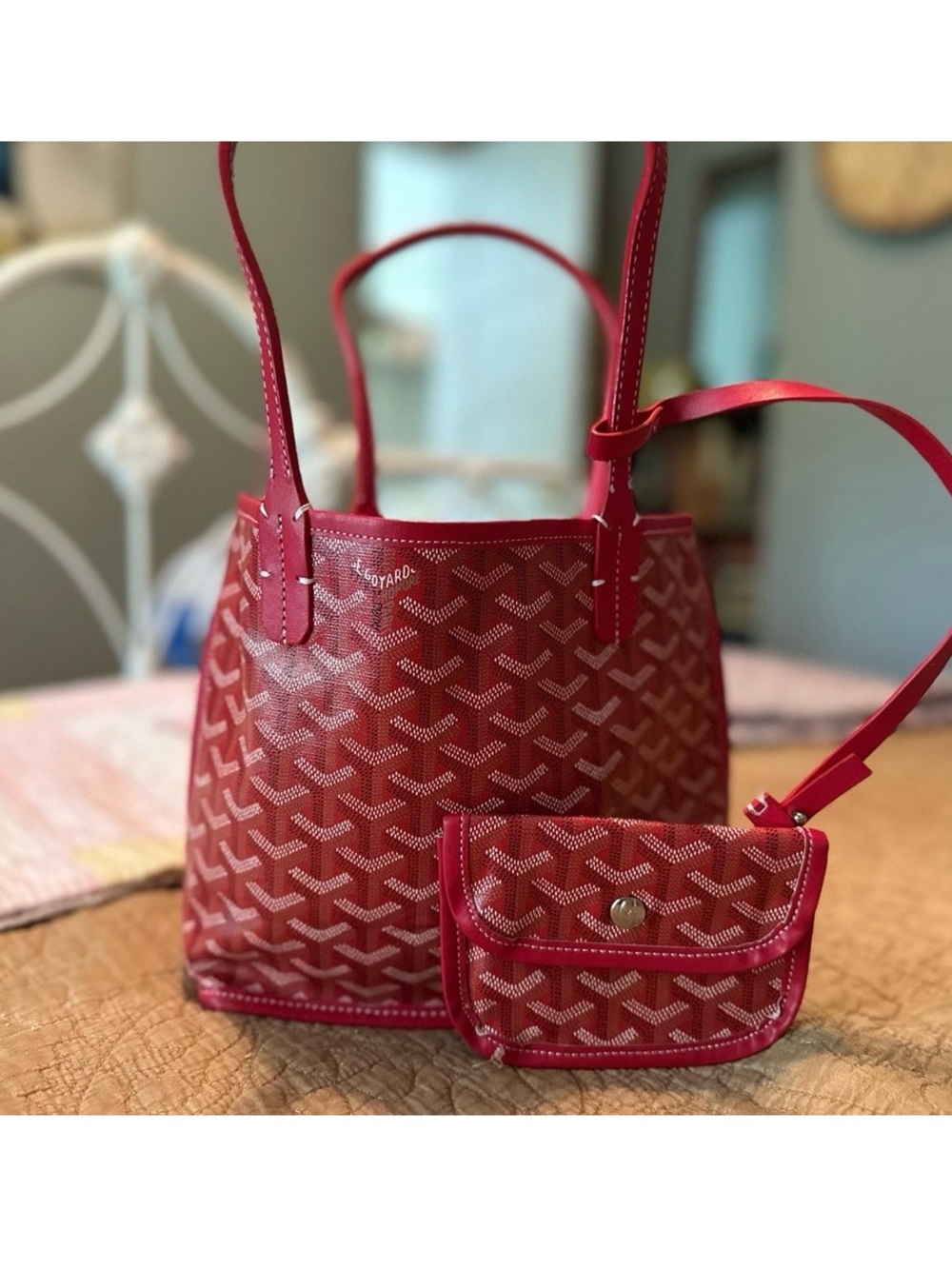 Designer Anjou red reversible Women's Tote and Pouch Set